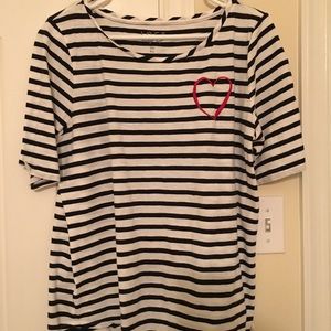 Vintage soft tee shirt.  Elbow length sleeves